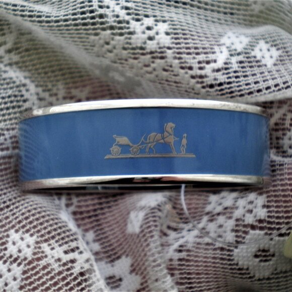 NWT Hermes Caleche Blue Enamel Palladium Plated Wide Bangle Bracelet Size 62 - Picture 2 of 10